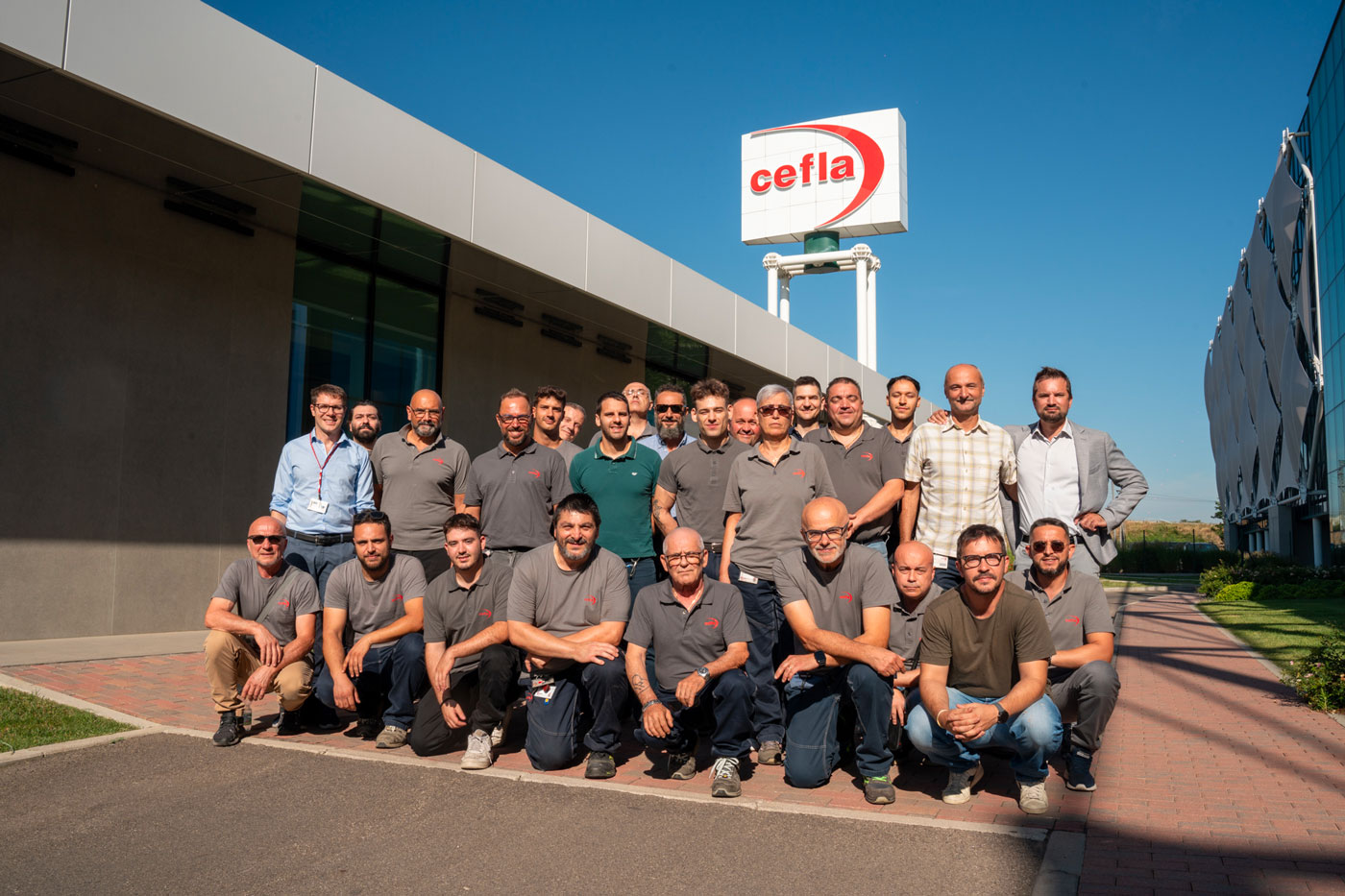 Maintenance as a unifying factor that spans the plant's life cycle.